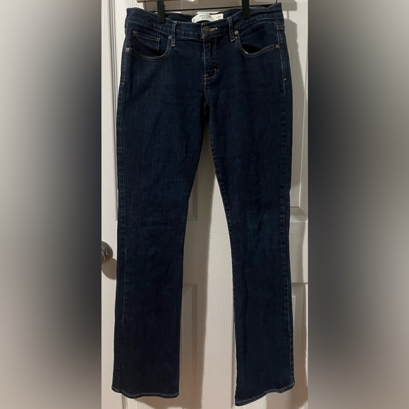 Abercrombie & Fitch Denim - Abercrombie & Fitch New York perfect stretch bootcut jeans. Sz 8